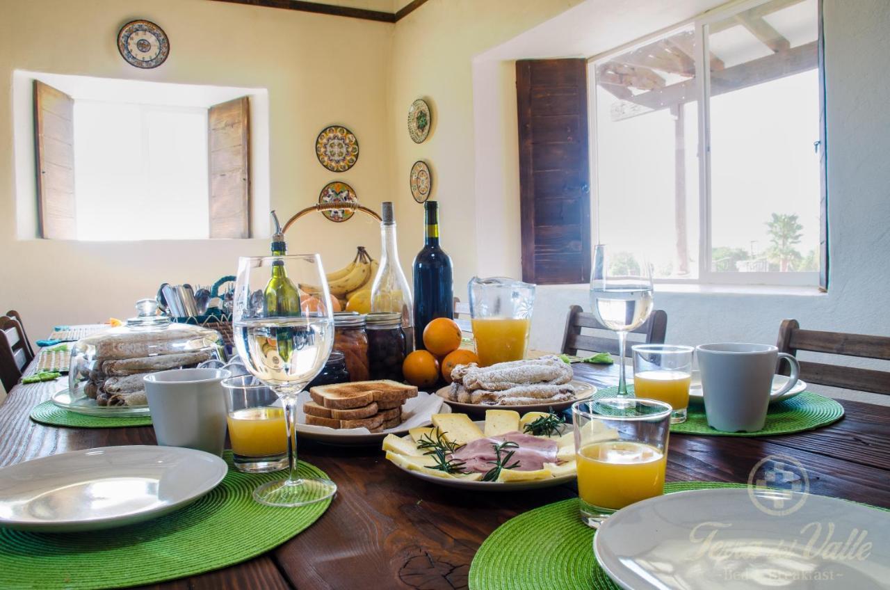 Terra Del Valle Bed & Breakfast บาเย เด กัวลาลูเป ภายนอก รูปภาพ